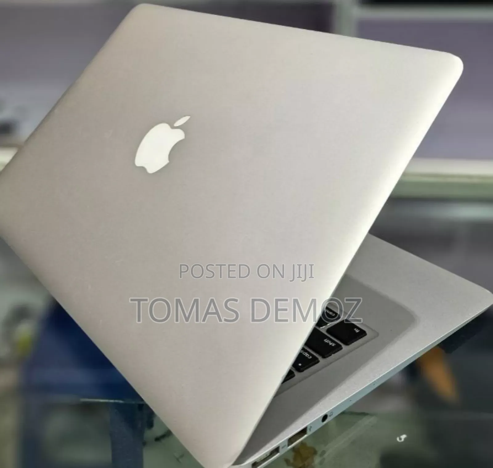 New Laptop Apple MacBook Air 2017 8GB Intel Core I5 SSD 256GB