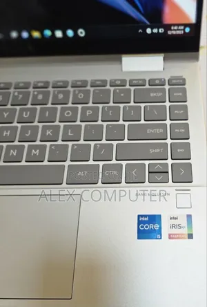 New Laptop HP Envy X360 8GB Intel Core I5 SSD 512GB