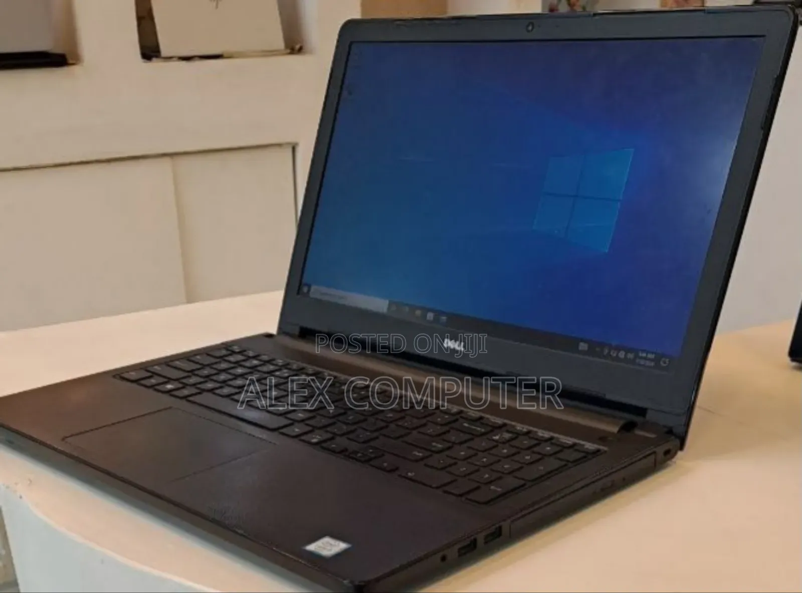New Laptop Dell Vostro 1014 8GB Intel Core I5 HDD 1T