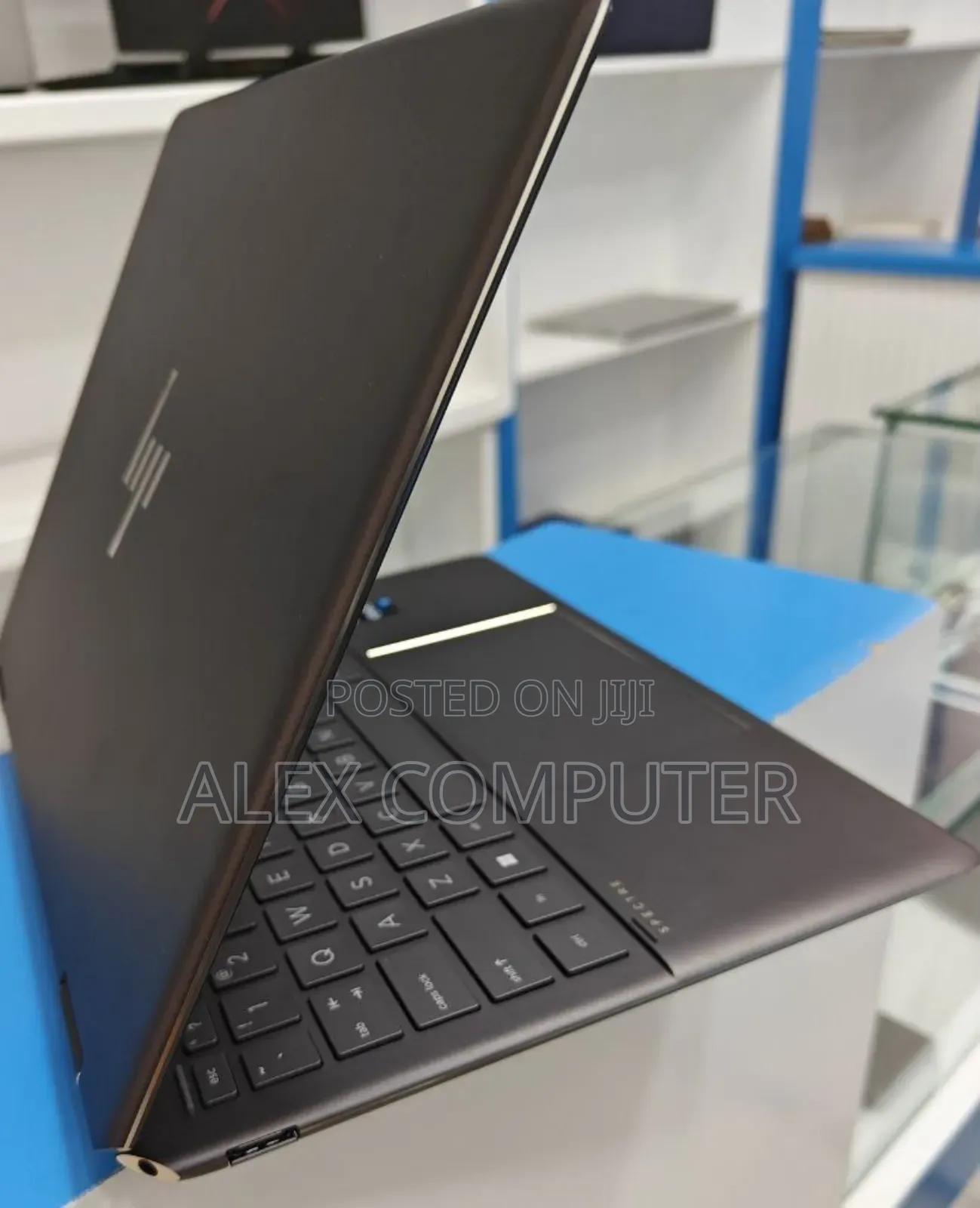 New Laptop HP Spectre X360 13 16GB Intel Core I7 SSD 1T