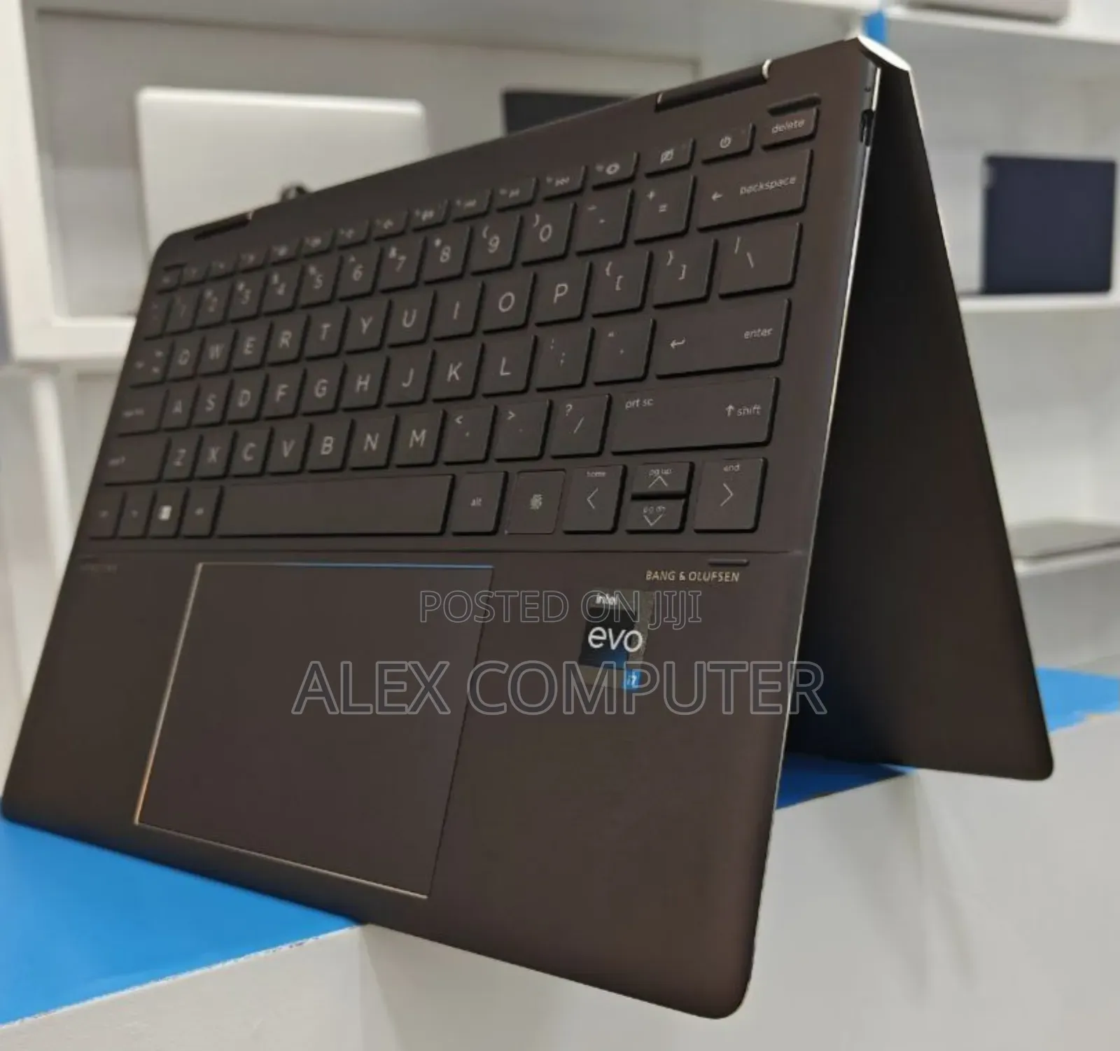 New Laptop HP Spectre X360 13 16GB Intel Core I7 SSD 1T