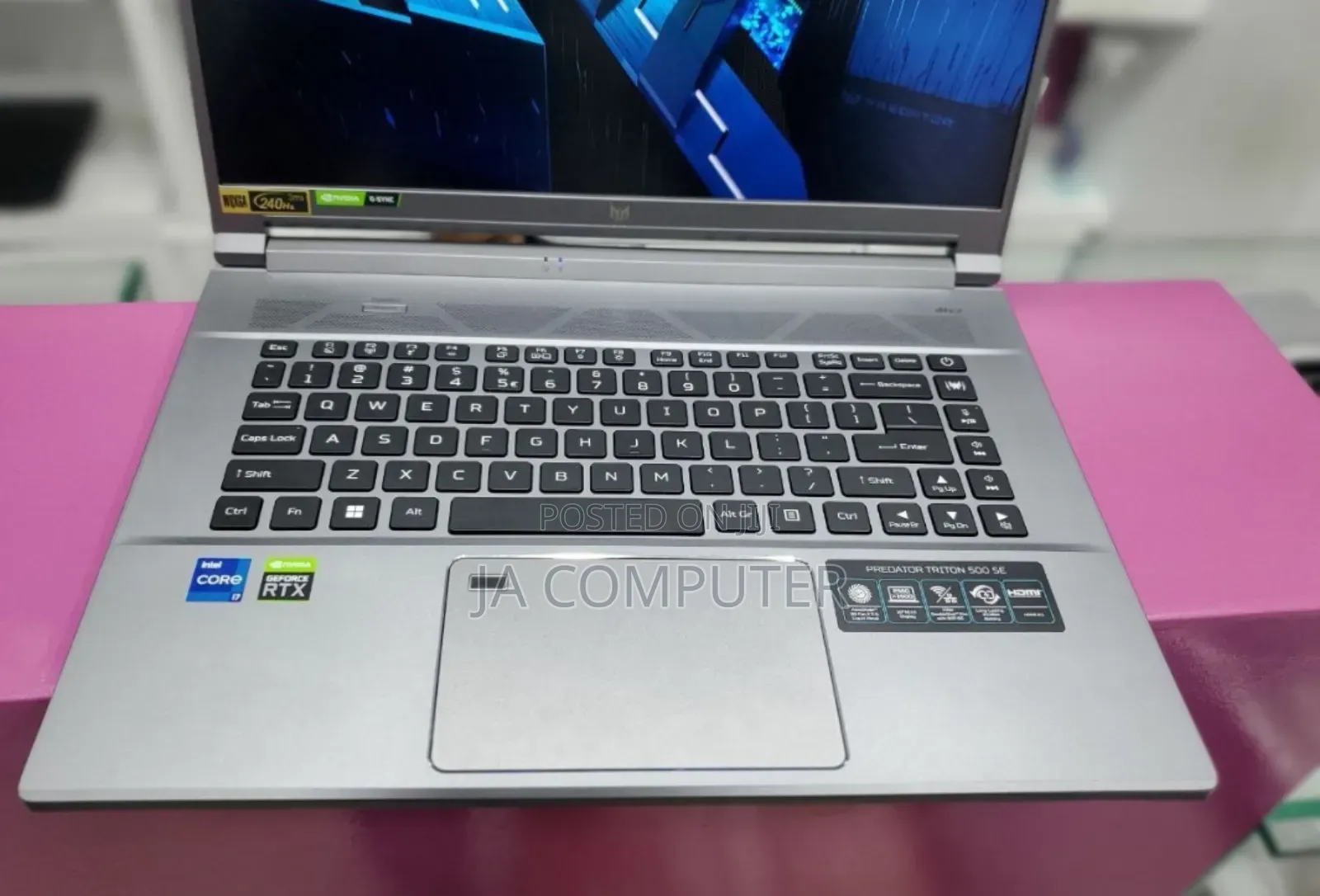 New Laptop Acer Predator Triton 500 SE 16GB Intel Core I7 SSD 2T