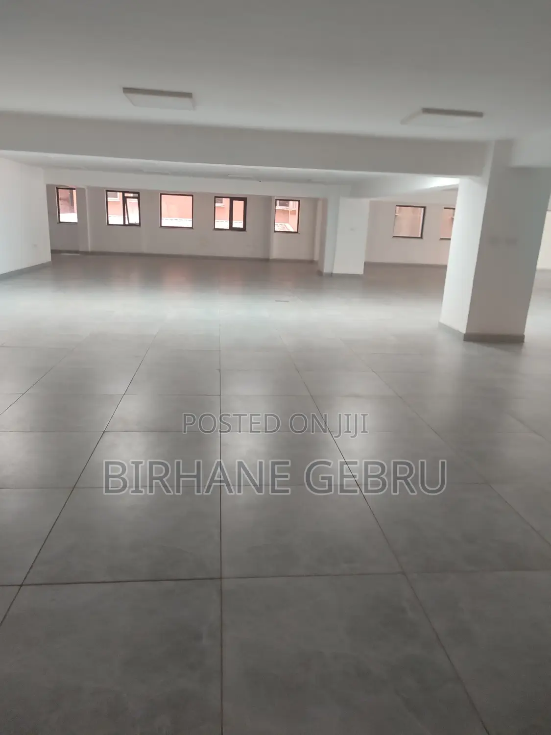 1st Apartiment Rent for Business