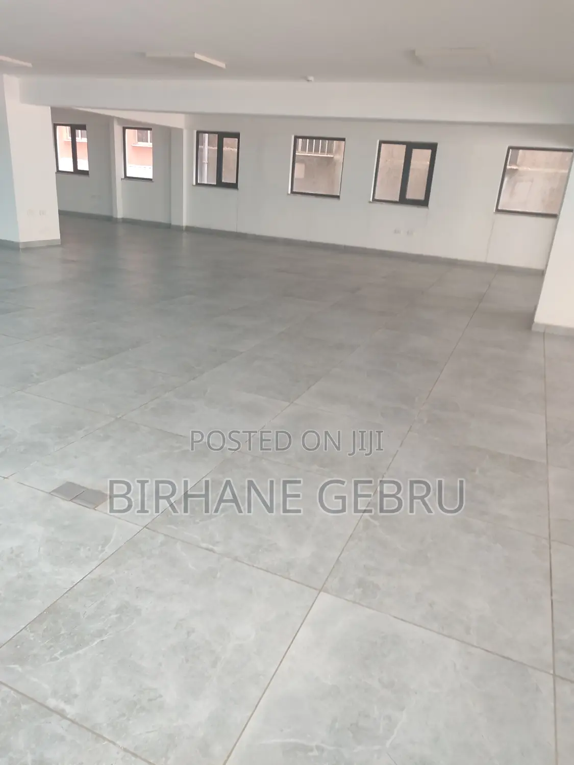 1st Apartiment Rent for Business