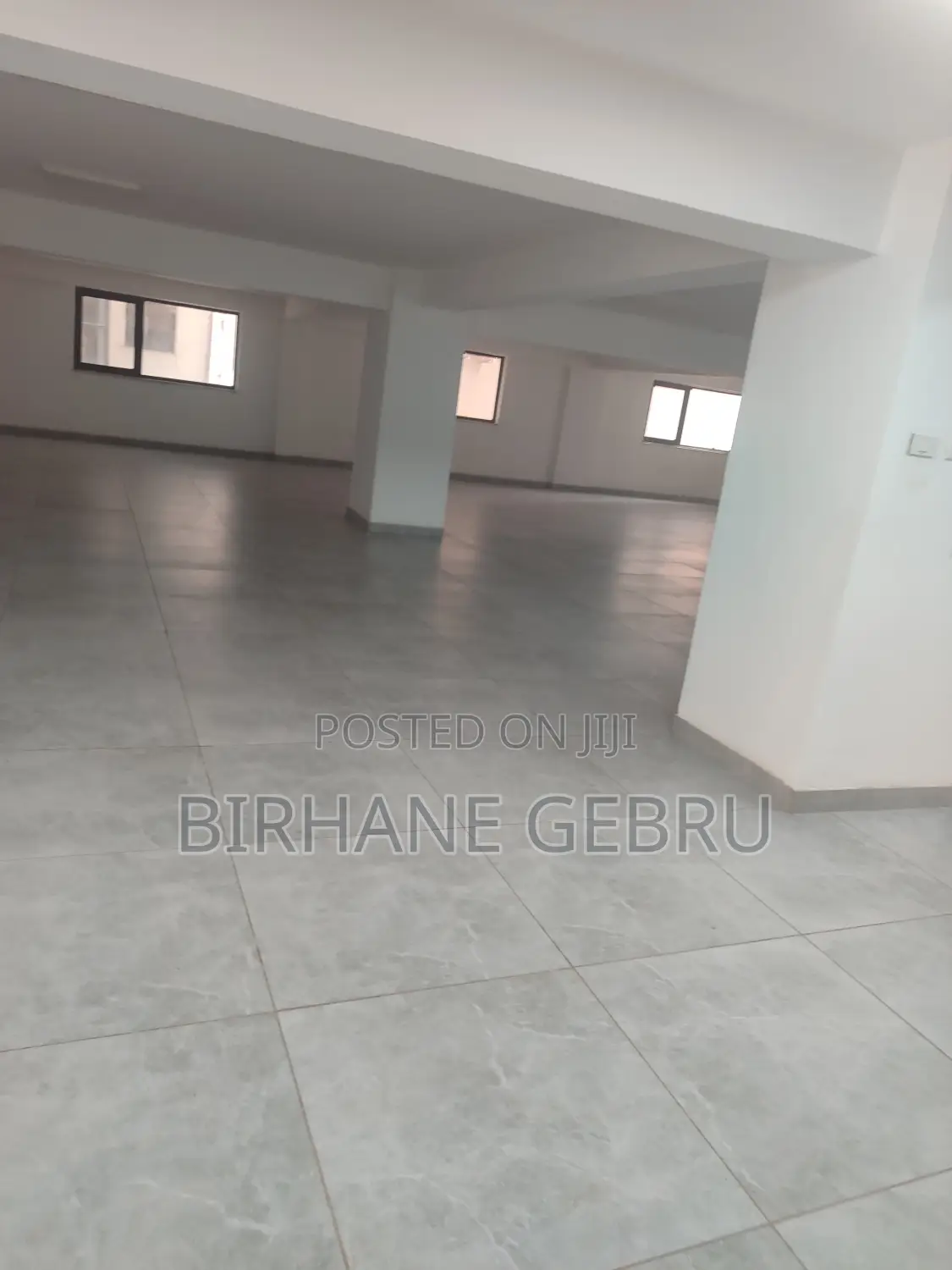 1st Apartiment Rent for Business