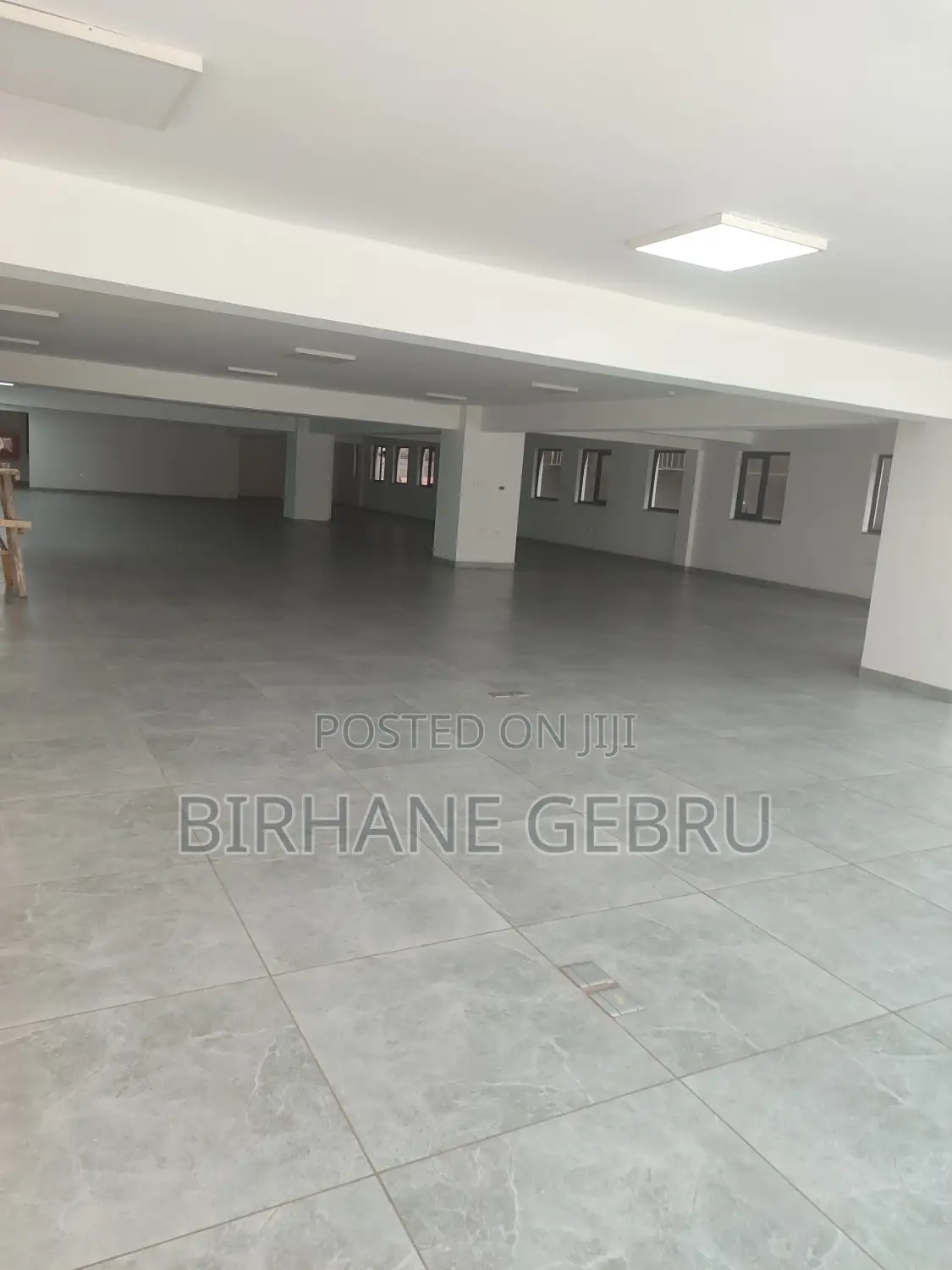 1st Apartiment Rent for Business