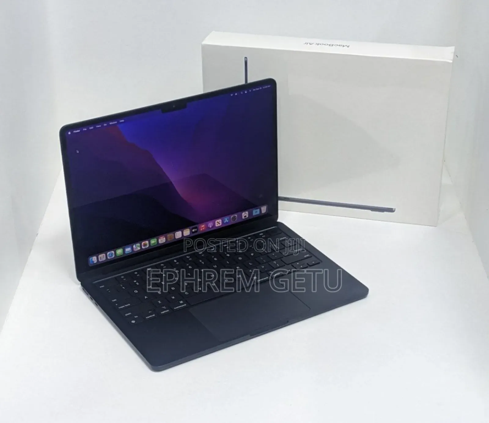 New Laptop Apple MacBook Air 2022 M2 8GB Apple M2 SSD 256GB