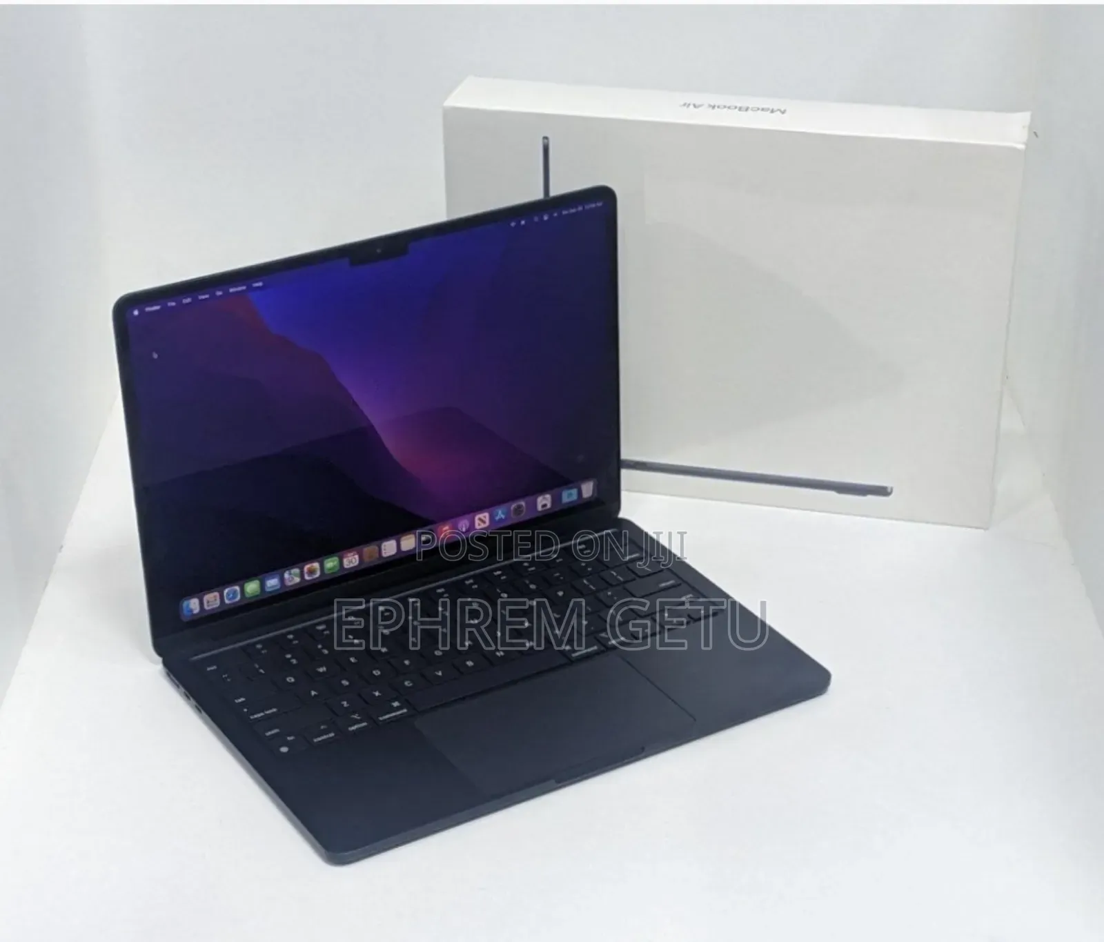 New Laptop Apple MacBook Air 2022 M2 8GB Apple M2 SSD 256GB