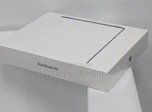 New Laptop Apple MacBook Air 2022 M2 8GB SSD 256GB