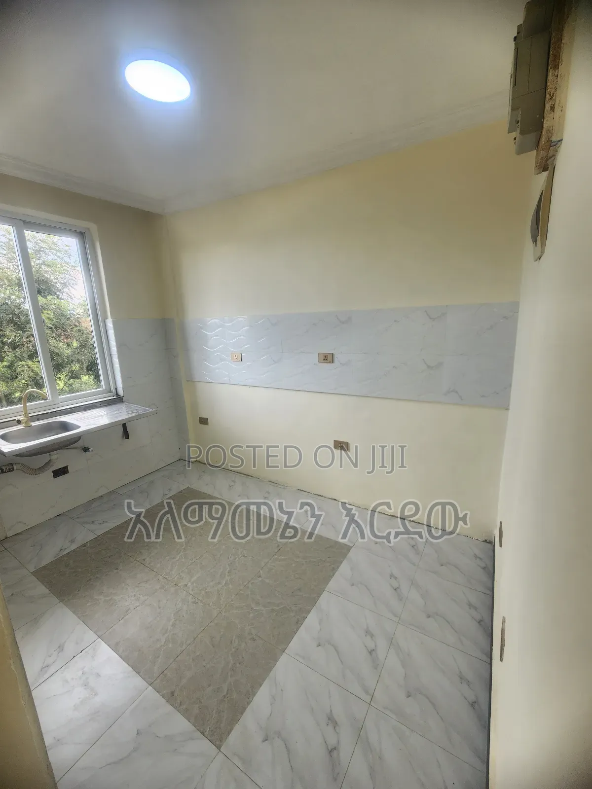 Furnished 2bdrm Condo in ሰሚት ኮንዶሚንየም, Bole for sale