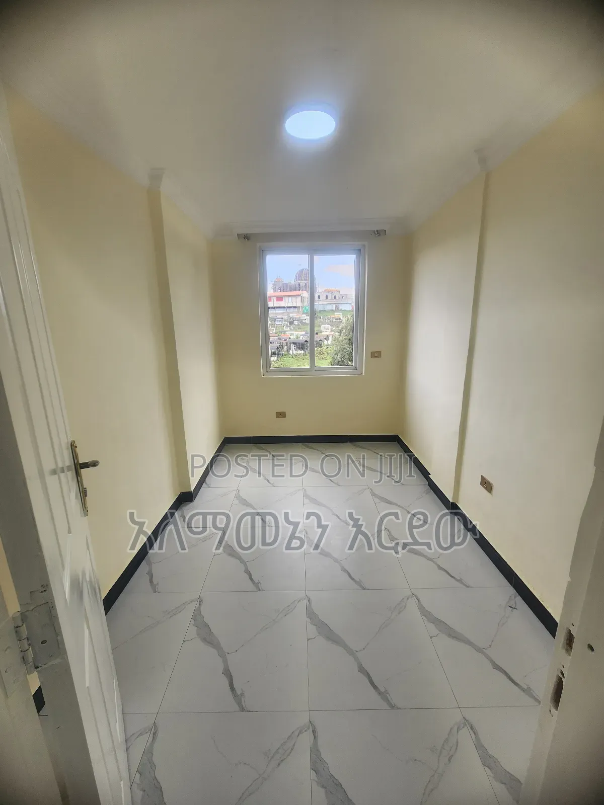 Furnished 2bdrm Condo in ሰሚት ኮንዶሚንየም, Bole for sale