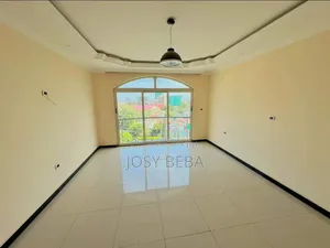 8bdrm House in Bole for rent