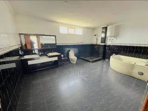 8bdrm House in Bole for rent
