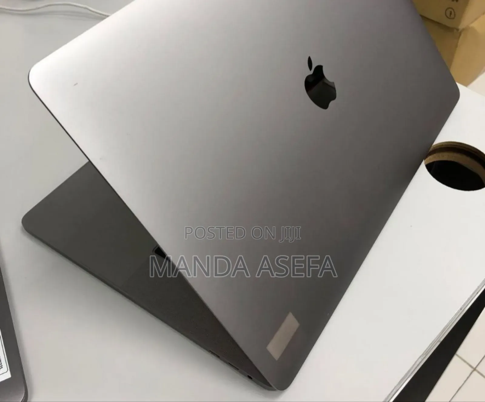 New Laptop Apple MacBook Pro 2019 16GB Intel Core I9 SSD 1T