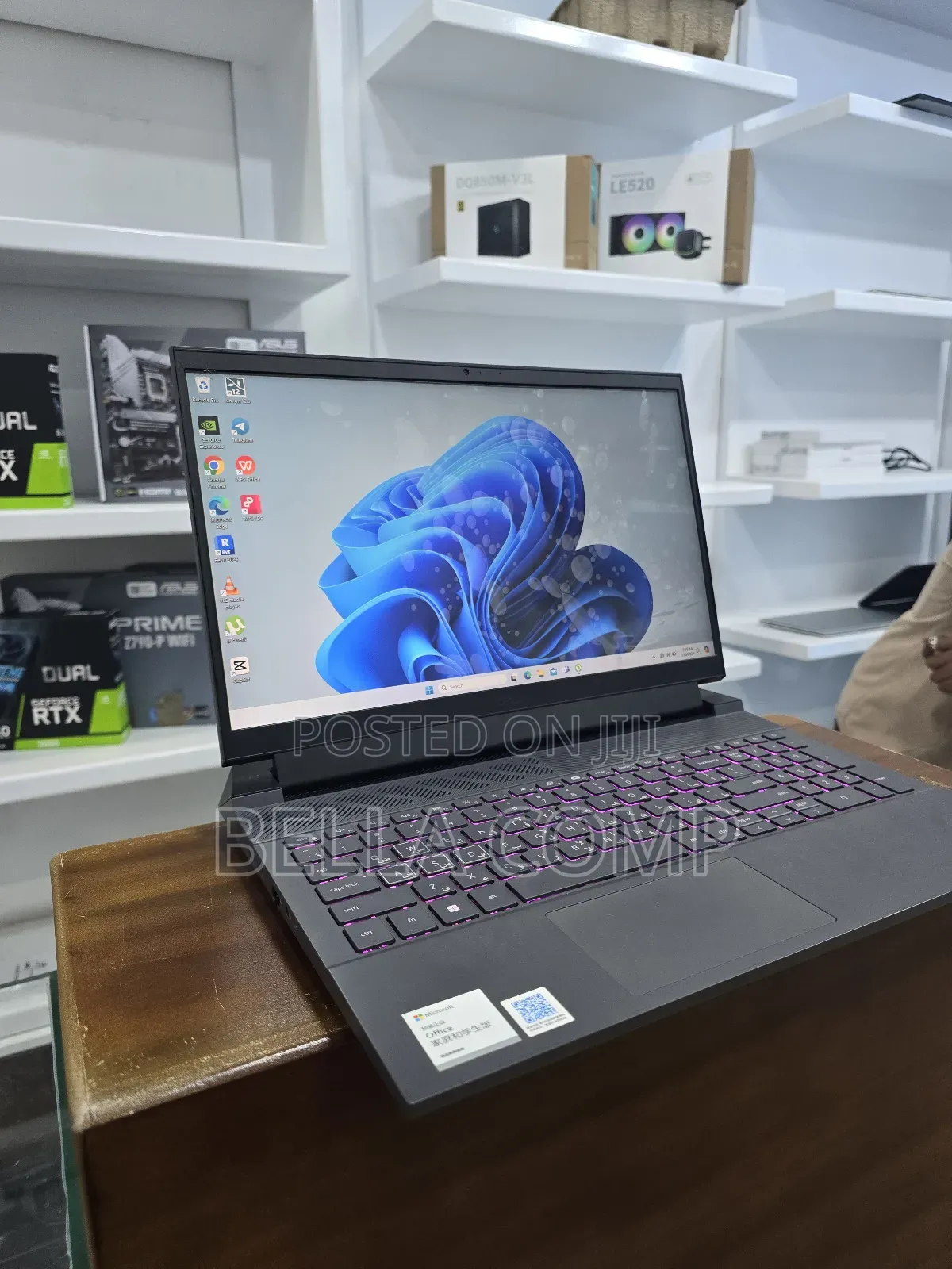 New Laptop Dell G15 5535 16GB Intel Core i7 SSD 1T