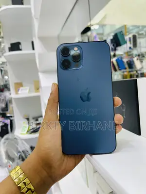 Photo - Apple iPhone 12 Pro Max 128 GB Blue