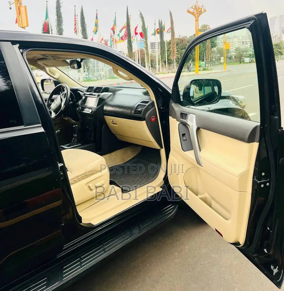 Toyota Land Cruiser 2015 Matt Black