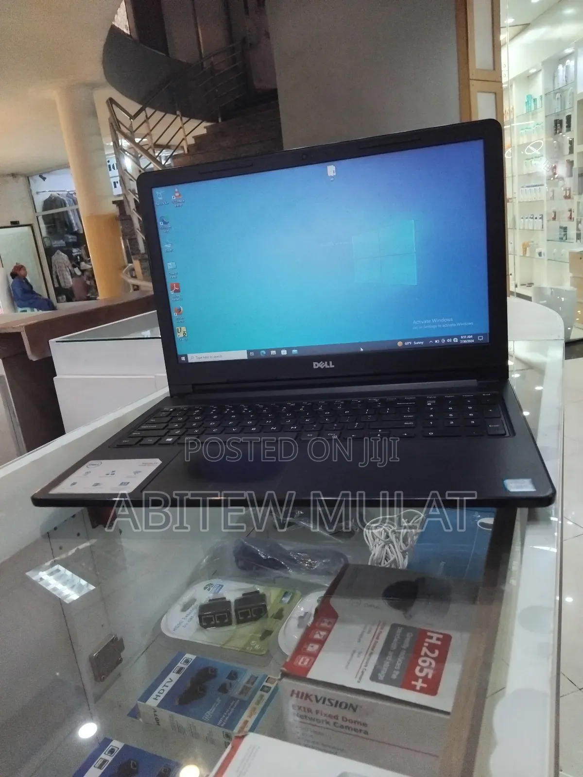 New Laptop Dell Vostro 3000 4GB Intel Core I5 HDD 1T