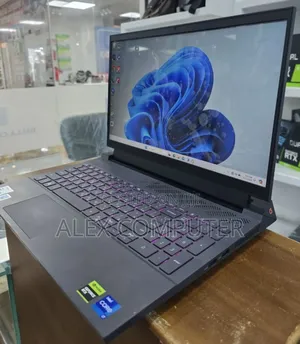 New Laptop Dell G15 5511 16GB Intel Core I7 SSD 1T