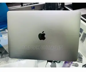 Photo - New Laptop Apple MacBook Pro 2017 16GB Intel Core i5 SSD 256GB