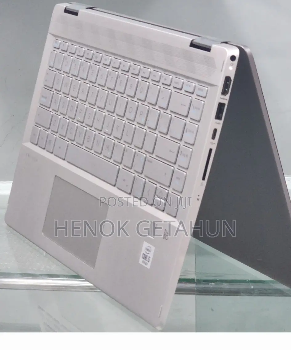 New Laptop HP Pavilion 15 8GB Intel Core I5 SSD 256GB