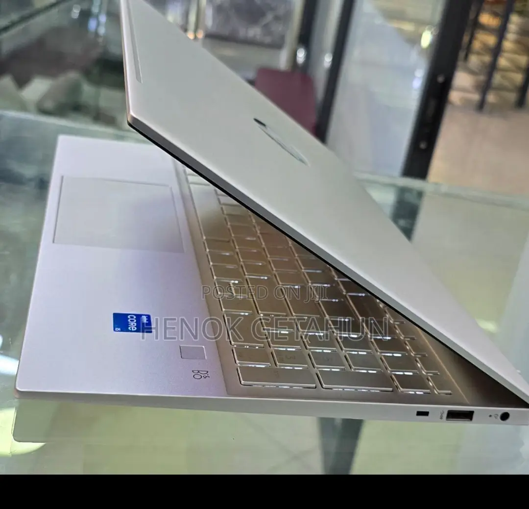 New Laptop HP Pavilion 15 8GB Intel Core I5 SSD 512GB