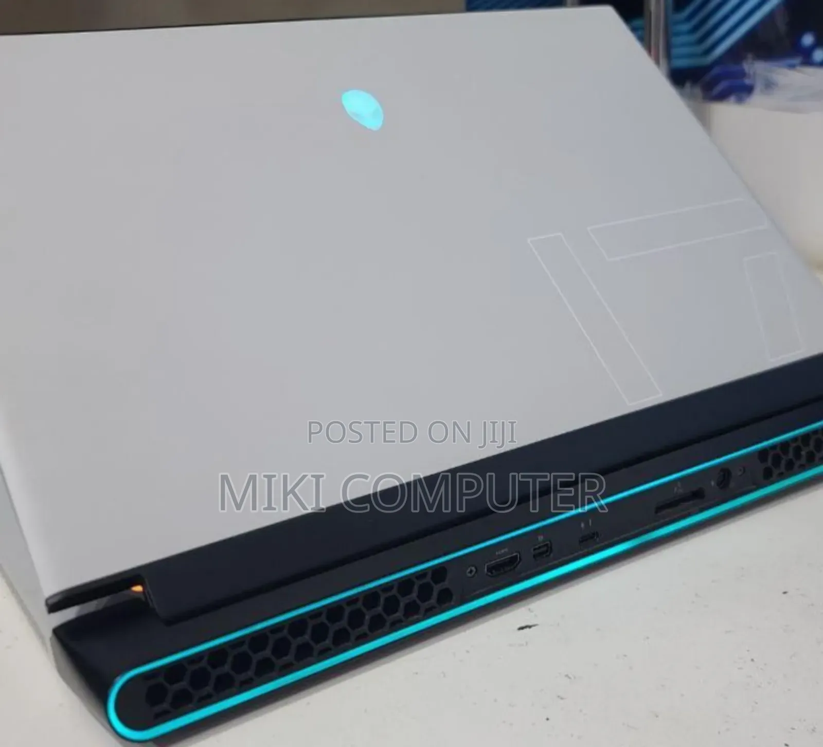 New Laptop Alienware M17x R2 32GB Intel Core I7 SSD 1T