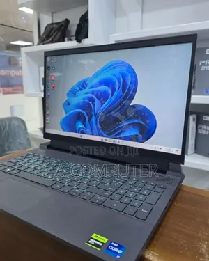 New Laptop Dell G15 5511 16GB Intel Core I7 SSD 1T