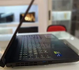 New Laptop MSI 16GB Intel Core I7 SSD 512GB