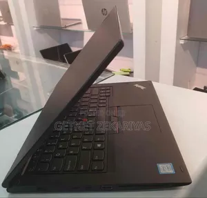 Photo - New Laptop Lenovo ThinkPad Yoga 370 16GB Intel Core I5 SSD 512GB