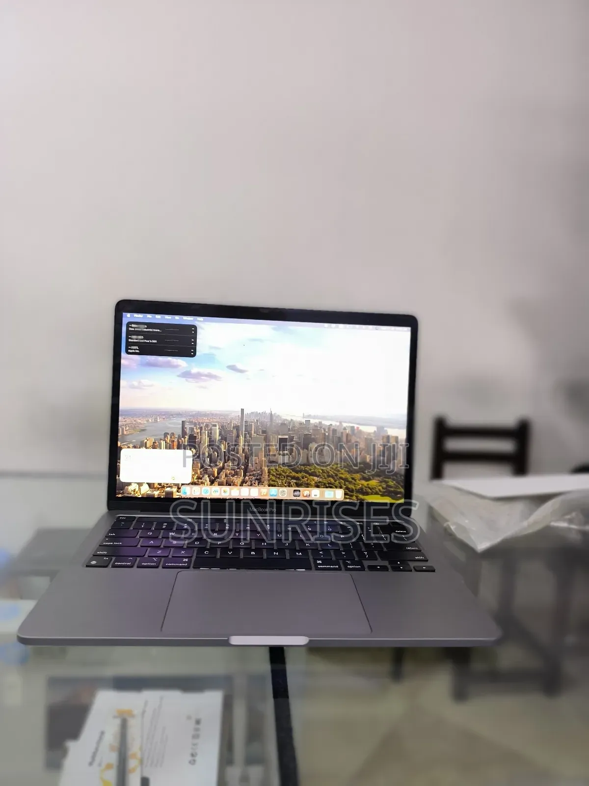 New Laptop Apple MacBook Pro M1 8GB Apple M1 SSD 256GB