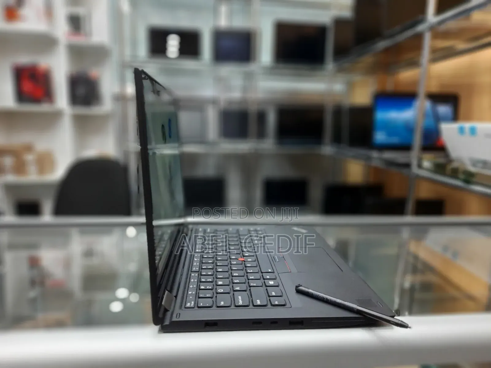 New Laptop Lenovo ThinkPad Yoga 16GB Intel Core I5 SSD 512GB