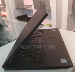 Photo - New Laptop Lenovo ThinkPad Yoga 370 16GB Intel Core I5 SSD 512GB