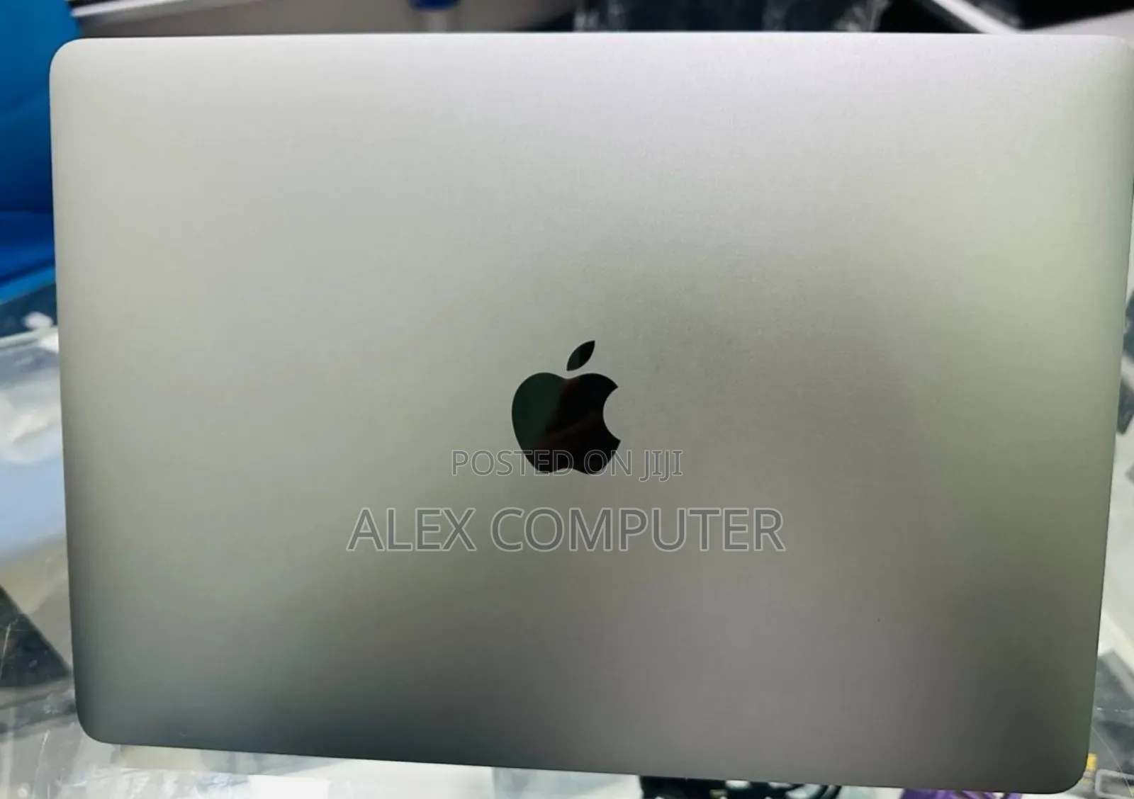 New Laptop Apple MacBook Pro 2017 16GB Intel Core I5 SSD 256GB