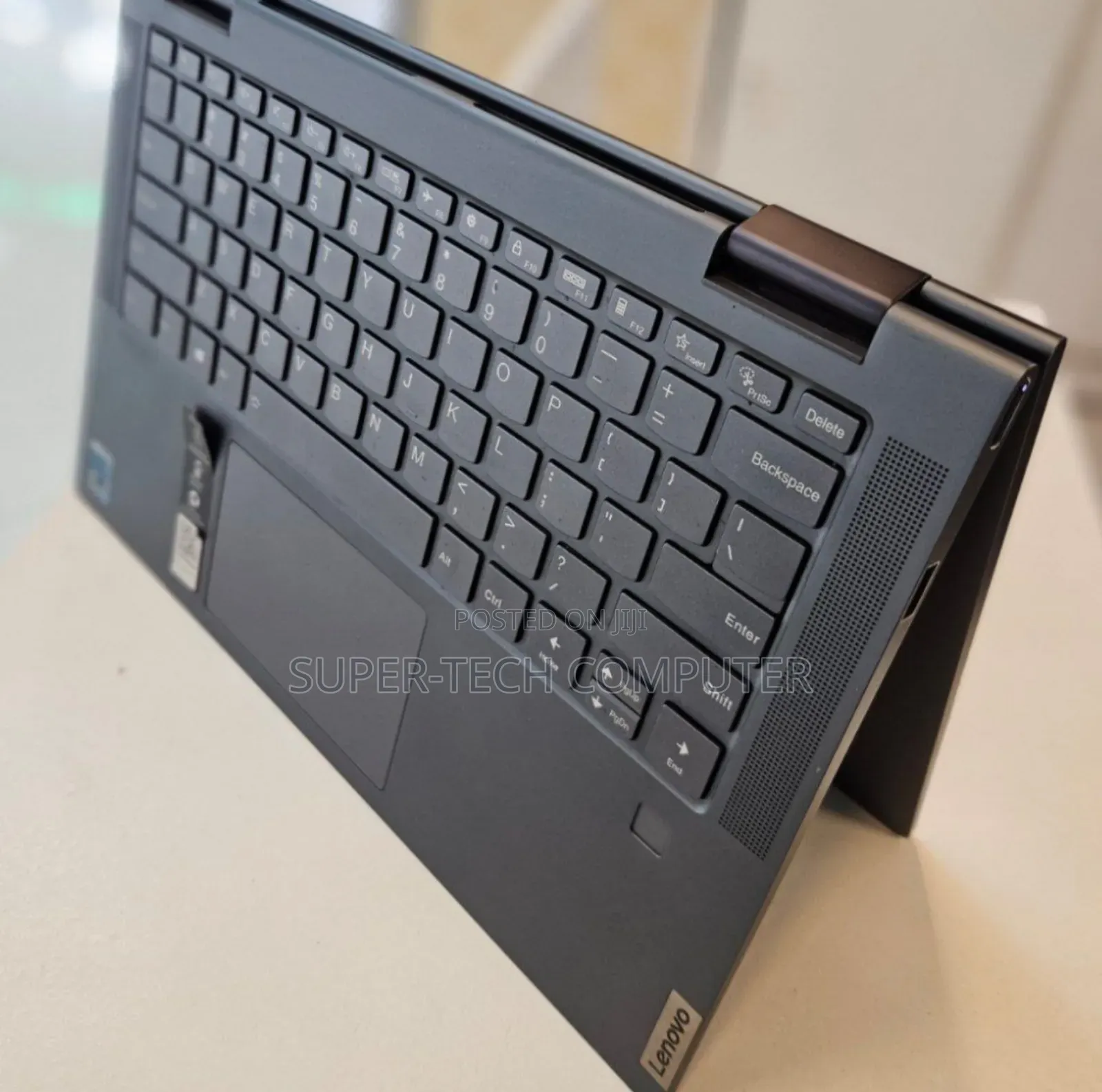 New Laptop Lenovo Yoga 710 16GB Intel Core I7 SSD 512GB