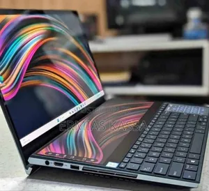 New Laptop Asus ZenBook UX430UA 16GB Intel Core I7 SSD 1T