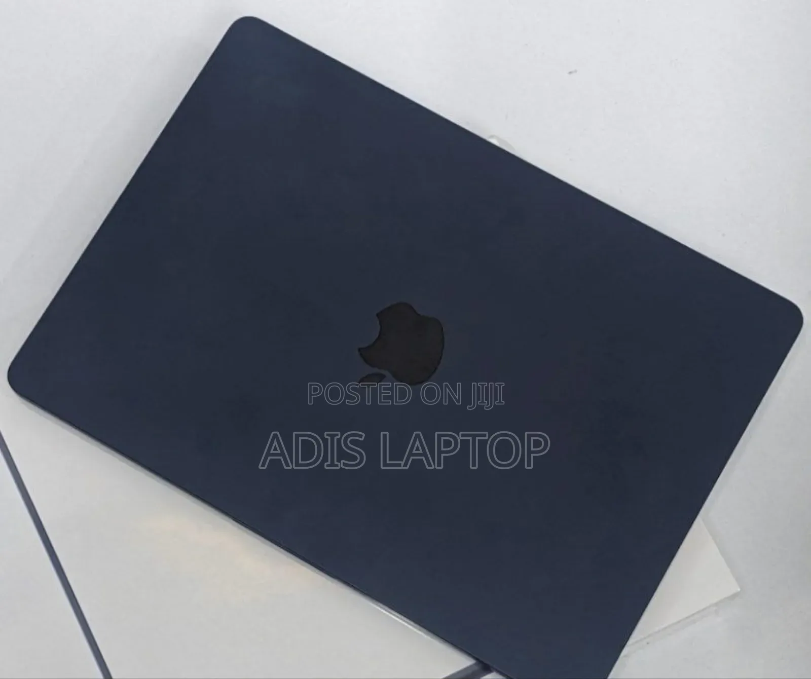 New Laptop Apple MacBook Air 2022 M2 8GB Intel Core I5 SSD 256GB