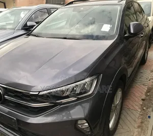 Photo - New Volkswagen 1 2023 Gray