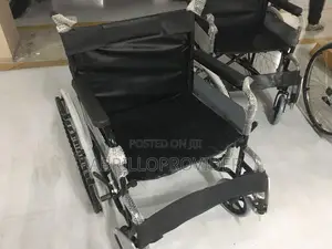 Wheelchair - Drive Medical - Silver.Prima Care Wheelchair