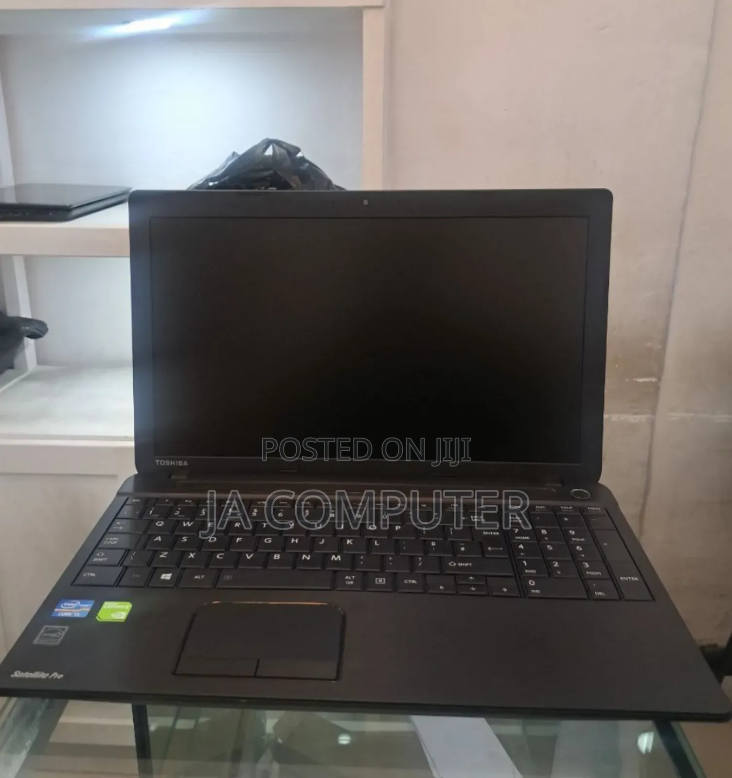 New Laptop Toshiba Satellite C55 8GB Intel Core I5 SSD 500GB