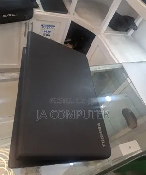 New Laptop Toshiba Satellite C55 8GB Intel Core I5 SSD 500GB