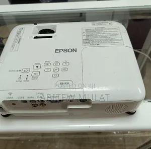 Used Epson EB- X31 Projector 
Quantity: 4 Pieces