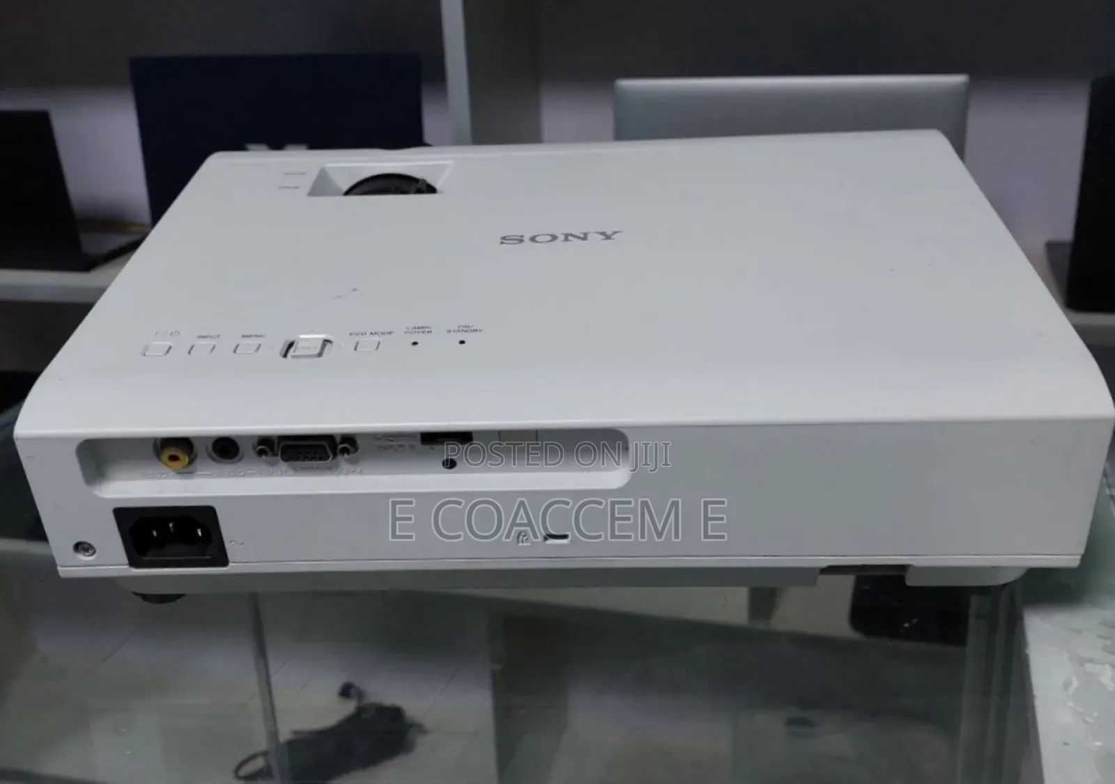 .High Quality SONY Dx 102 Projector