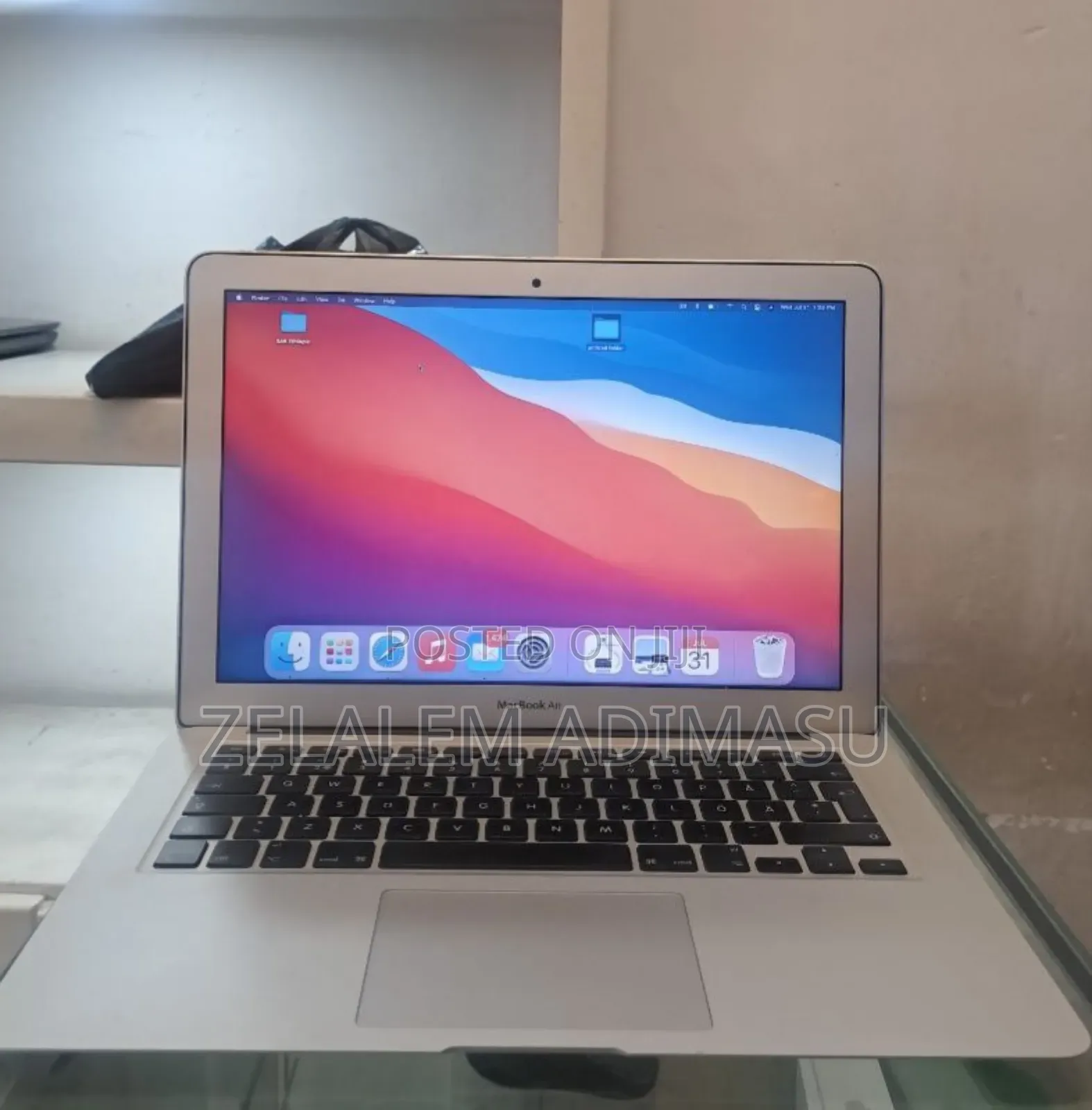 New Laptop Apple MacBook Air 2014 8GB Intel Core I7 SSD 128GB