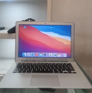 New Laptop Apple MacBook Air 2014 8GB Intel Core I7 SSD 128GB