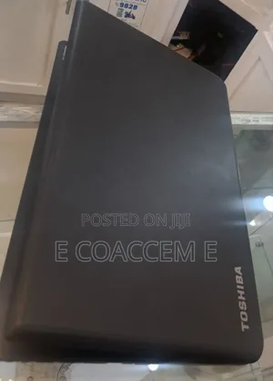 New Laptop Toshiba Satellite C55 8GB Intel Core I5 HDD 500GB