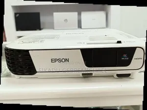 New Epson Projector Model EB-X31