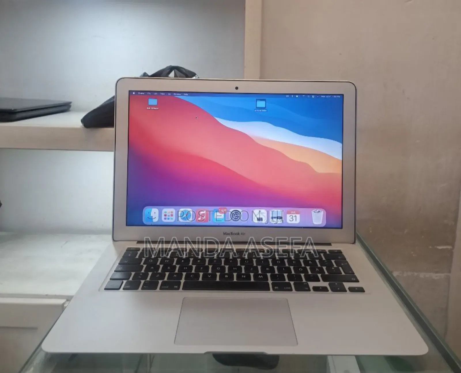 New Laptop Apple MacBook Air 2015 8GB Intel Core I7 SSD 128GB