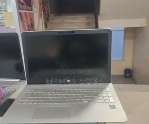 New Laptop HP Pavilion 15 8GB Intel Core I7 SSD 256GB