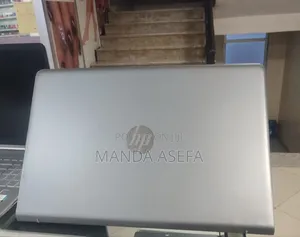 New Laptop HP Pavilion 15 8GB Intel Core I7 SSD 256GB